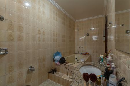 Casa à venda com 492m², 3 quartos e 4 vagasBanheiro Suíte 1