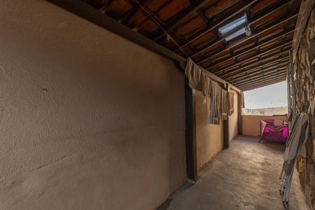 Casa à venda com 492m², 3 quartos e 4 vagasVaranda - Suíte 2