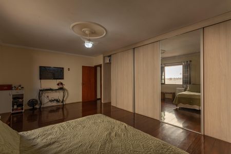 Casa à venda com 492m², 3 quartos e 4 vagasSuíte 2