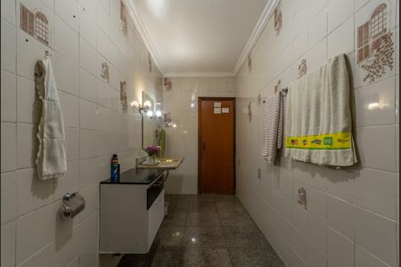 Casa à venda com 492m², 3 quartos e 4 vagasBanheiro Social