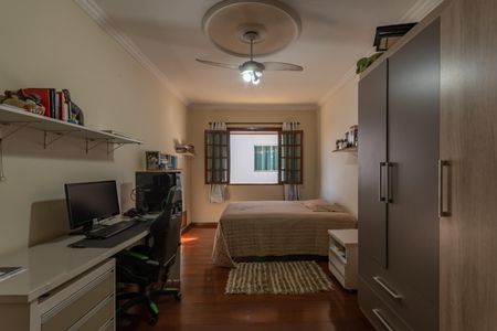 Casa à venda com 492m², 3 quartos e 4 vagasQuarto 1