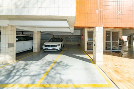 Apartamento à venda com 99m², 4 quartos e 2 vagas Apartamento à venda com 99m², 4 quartos e 2 vagasGaragem