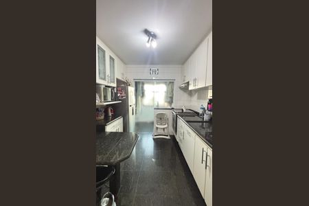 Apartamento à venda com 100m², 3 quartos e 2 vagas Apartamento à venda com 100m², 3 quartos e 2 vagasCozinha