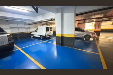 Apartamento à venda com 100m², 3 quartos e 2 vagas Apartamento à venda com 100m², 3 quartos e 2 vagasÁrea comum