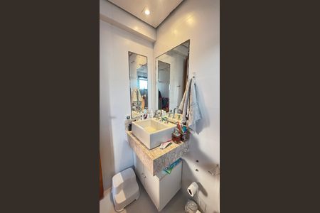 Apartamento à venda com 100m², 3 quartos e 2 vagas Apartamento à venda com 100m², 3 quartos e 2 vagasBanheiro da Suíte