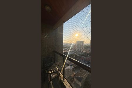 Apartamento à venda com 100m², 3 quartos e 2 vagas Apartamento à venda com 100m², 3 quartos e 2 vagasVaranda da Sala