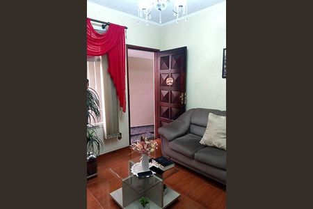 Casa à venda com 154m², 2 quartos e 5 vagas