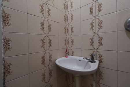 Casa à venda com 110m², 2 quartos e 2 vagasLavabo