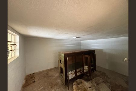 Casa à venda com 110m², 2 quartos e 2 vagasDepósito 