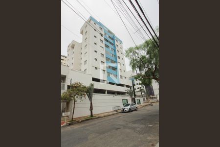 Apartamento para alugar com 60m², 3 quartos e 1 vaga