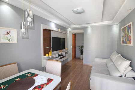 Apartamento para alugar com 83m², 3 quartos e 1 vagaSala