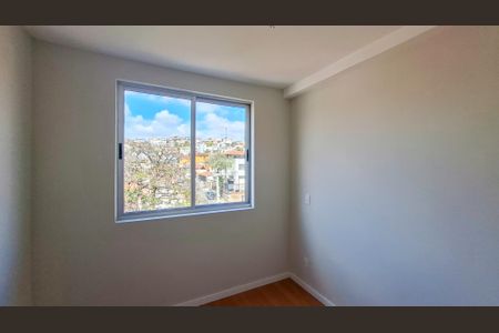 Apartamento à venda com 78m², 3 quartos e 2 vagasQuarto 2