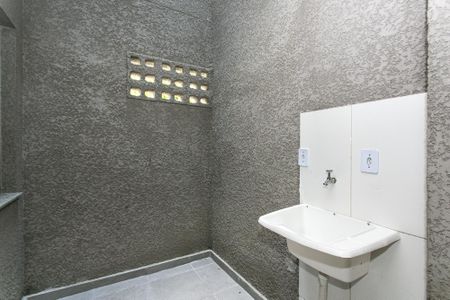 Apartamento à venda com 41m², 2 quartos e sem vaga Apartamento à venda com 41m², 2 quartos e sem vagaÁrea de Serviço