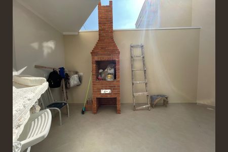 Casa à venda com 110m², 3 quartos e 2 vagas Casa à venda com 110m², 3 quartos e 2 vagasFoto 03
