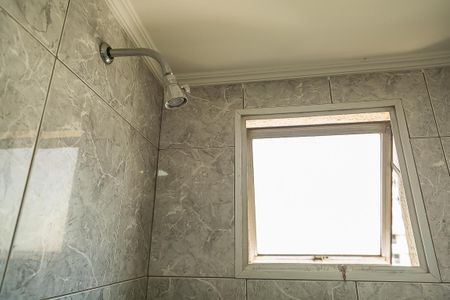 Apartamento à venda com 73m², 2 quartos e 1 vaga Apartamento à venda com 73m², 2 quartos e 1 vagaBanheiro