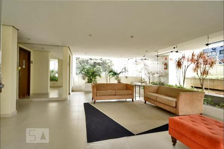 Apartamento à venda com 117m², 3 quartos e 1 vaga Apartamento à venda com 117m², 3 quartos e 1 vagaHall social