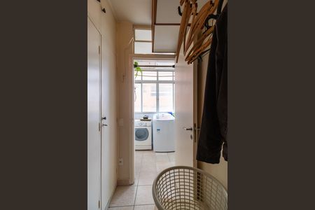 Apartamento à venda com 117m², 3 quartos e 1 vaga Apartamento à venda com 117m², 3 quartos e 1 vagaQuarto de Serviço