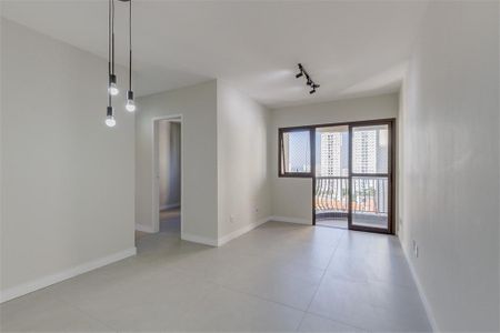 Apartamento à venda com 2 quartos, 55m² em Campo Grande, São Paulo