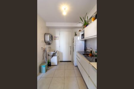 Apartamento à venda com 29m², 1 quarto e sem vaga Apartamento à venda com 29m², 1 quarto e sem vagaCozinha e Área de Serviço