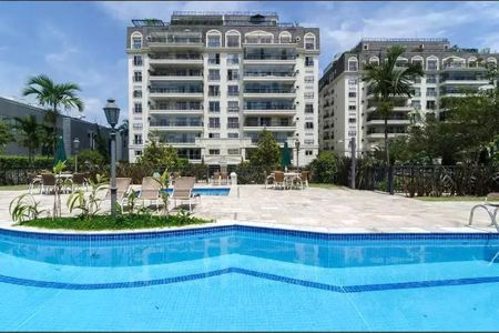 Apartamento à venda com 220m², 4 quartos e 4 vagas