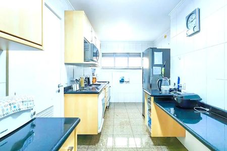 Apartamento à venda com 220m², 4 quartos e 4 vagas