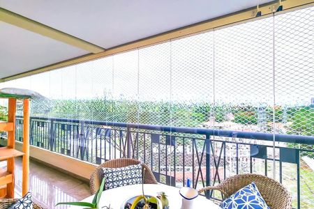 Apartamento à venda com 220m², 4 quartos e 4 vagas