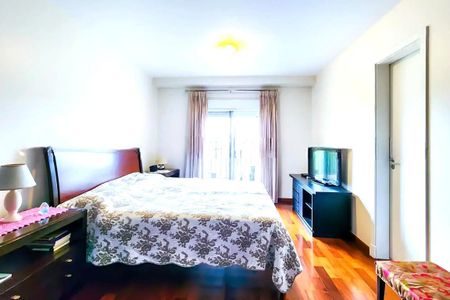 Apartamento à venda com 220m², 4 quartos e 4 vagas