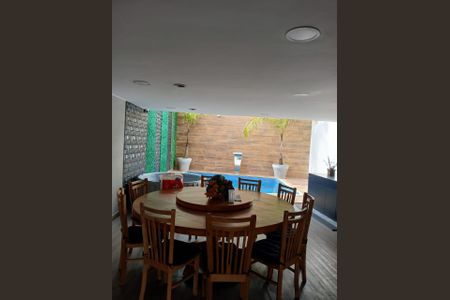 Casa à venda com 398m², 3 quartos e 5 vagas Casa à venda com 398m², 3 quartos e 5 vagasCHURRASQUEIRA