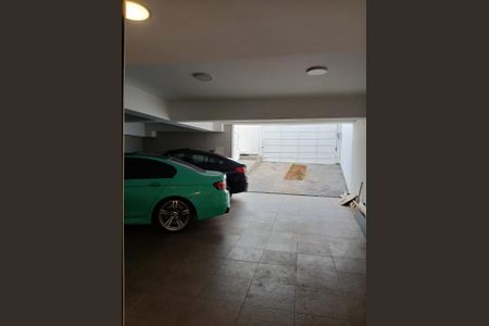 Casa à venda com 398m², 3 quartos e 5 vagas Casa à venda com 398m², 3 quartos e 5 vagasGARAGEM