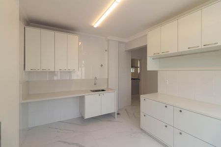 Apartamento para alugar com 230m², 3 quartos e 2 vagas Apartamento para alugar com 230m², 3 quartos e 2 vagasLavanderia