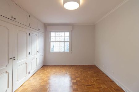 Apartamento para alugar com 230m², 3 quartos e 2 vagas Apartamento para alugar com 230m², 3 quartos e 2 vagasQuarto 2 - Suíte