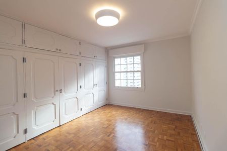 Apartamento para alugar com 230m², 3 quartos e 2 vagas Apartamento para alugar com 230m², 3 quartos e 2 vagasQuarto 2 - Suíte