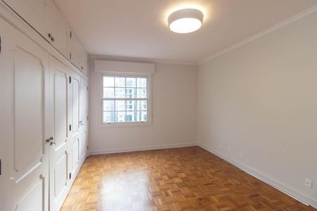 Apartamento para alugar com 230m², 3 quartos e 2 vagas Apartamento para alugar com 230m², 3 quartos e 2 vagasQuarto 2 - Suíte