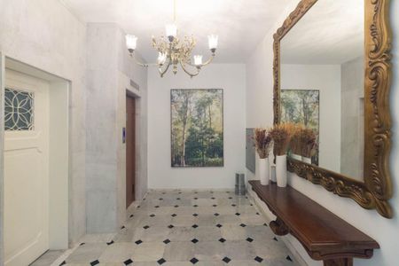 Apartamento para alugar com 230m², 3 quartos e 2 vagas Apartamento para alugar com 230m², 3 quartos e 2 vagasÁrea comum - Hall Social