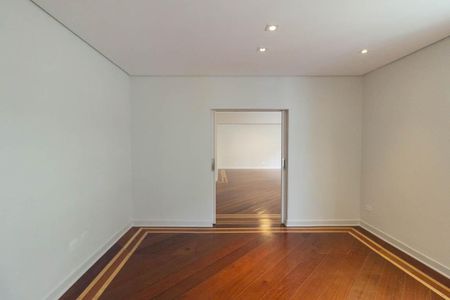 Apartamento para alugar com 230m², 3 quartos e 2 vagas Apartamento para alugar com 230m², 3 quartos e 2 vagasQuarto 3 - Suíte