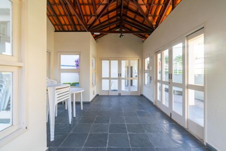 Apartamento à venda com 70m², 2 quartos e 1 vaga Apartamento à venda com 70m², 2 quartos e 1 vagaÁrea comum - Salão de festas