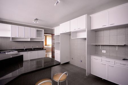 Apartamento à venda com 337m², 4 quartos e 2 vagas Apartamento à venda com 337m², 4 quartos e 2 vagasCozinha