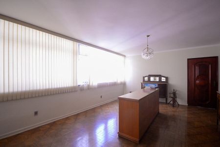 Apartamento à venda com 337m², 4 quartos e 2 vagas Apartamento à venda com 337m², 4 quartos e 2 vagasSalal