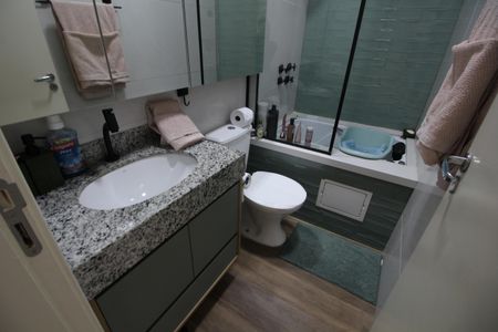 Casa de condomínio à venda com 149m², 5 quartos e 2 vagasBanheiro da Suíte 4