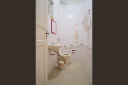 Casa à venda com 103m², 2 quartos e 1 vagaLavabo