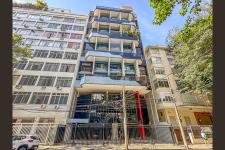 Apartamento à venda com 82m², 2 quartos e 1 vaga Apartamento à venda com 82m², 2 quartos e 1 vagaFachada