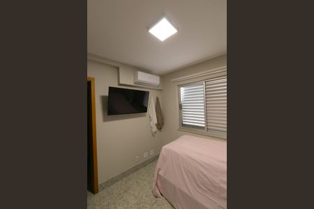 Apartamento à venda com 190m², 4 quartos e 4 vagas Apartamento à venda com 190m², 4 quartos e 4 vagasSuíte 1