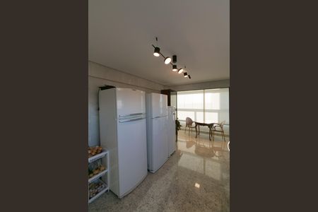 Apartamento à venda com 190m², 4 quartos e 4 vagas Apartamento à venda com 190m², 4 quartos e 4 vagasCozinha