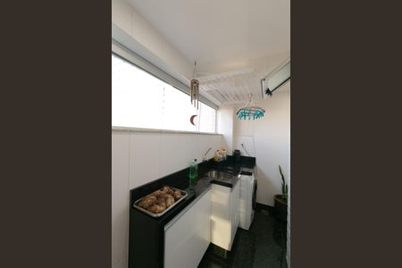 Apartamento à venda com 190m², 4 quartos e 4 vagas Apartamento à venda com 190m², 4 quartos e 4 vagasÁrea de Serviço