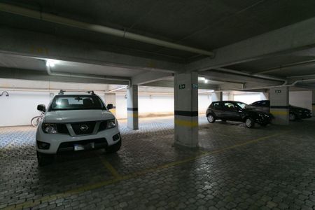 Apartamento à venda com 190m², 4 quartos e 4 vagas Apartamento à venda com 190m², 4 quartos e 4 vagasÁrea comum