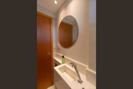 Apartamento à venda com 190m², 4 quartos e 4 vagas Apartamento à venda com 190m², 4 quartos e 4 vagasLavabo