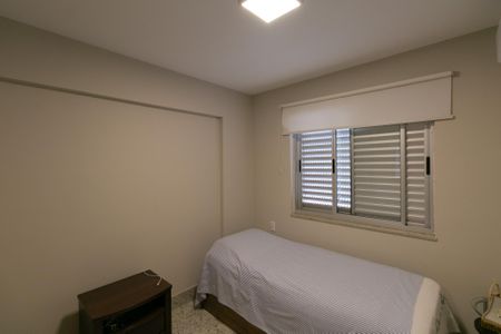 Apartamento à venda com 190m², 4 quartos e 4 vagas Apartamento à venda com 190m², 4 quartos e 4 vagasSuíte 2