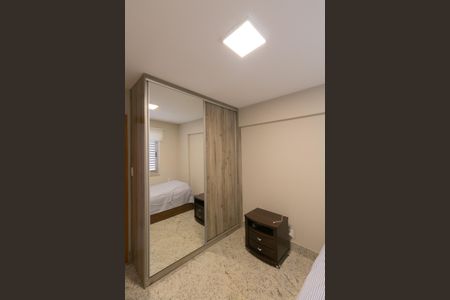 Apartamento à venda com 190m², 4 quartos e 4 vagas Apartamento à venda com 190m², 4 quartos e 4 vagasSuíte 2