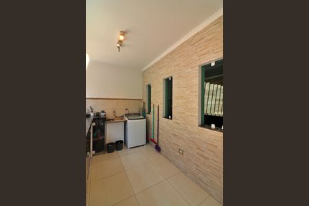 Casa à venda com 220m², 2 quartos e 6 vagasÁrea de Serviço