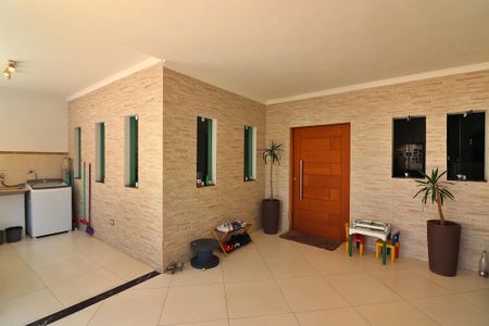 Casa à venda com 220m², 2 quartos e 6 vagasÁrea de Serviço